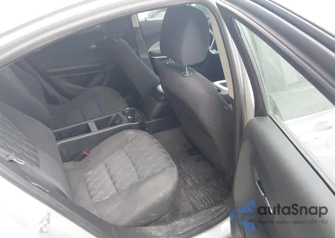 2013 Chevrolet Volt z USA, uszkodzony, nr VIN 1G1RA6E43DU149285